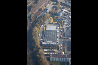 Entrepôts et bâtiment d'expédition SWS-Speditions-GmbH, Ottostraße à le quartier Durlach in Karlsruhe dans le département Bade-Wurtemberg, Allemagne vu d'un drone