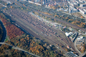 Photographie aérienne de Gare de marchandises à le quartier Südstadt in Karlsruhe dans le département Bade-Wurtemberg, Allemagne