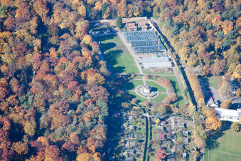 Vue aérienne de Parc du Château à le quartier Innenstadt-Ost in Karlsruhe dans le département Bade-Wurtemberg, Allemagne