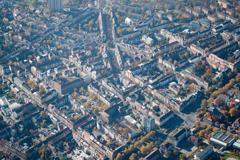 Vue aérienne de Kaiserallee - Yorckstraße à le quartier Weststadt in Karlsruhe dans le département Bade-Wurtemberg, Allemagne