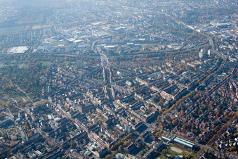 Vue aérienne de Rue Yorck à le quartier Weststadt in Karlsruhe dans le département Bade-Wurtemberg, Allemagne