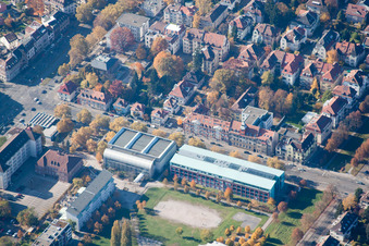 Vue aérienne de Salle des dragons de Blücherstraße à le quartier Weststadt in Karlsruhe dans le département Bade-Wurtemberg, Allemagne