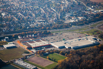 Vue aérienne de Centre Maximilien à le quartier Maximiliansau in Wörth am Rhein dans le département Rhénanie-Palatinat, Allemagne