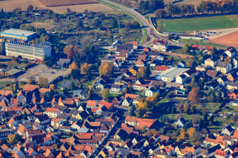 Vue oblique de École primaire Hainbuchenschule Hagenbach à Hagenbach dans le département Rhénanie-Palatinat, Allemagne