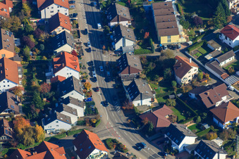 Habsburger Allee x Drachenfelsstrasse à Hagenbach dans le département Rhénanie-Palatinat, Allemagne vue d'en haut