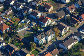 Vue aérienne de Friehofstraße x Mozartstr à Hagenbach dans le département Rhénanie-Palatinat, Allemagne