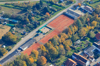 Vue aérienne de Courts de tennis à Hagenbach dans le département Rhénanie-Palatinat, Allemagne
