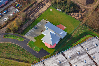 Vue aérienne de Communauté évangélique du Christ à le quartier Minderslachen in Kandel dans le département Rhénanie-Palatinat, Allemagne