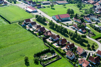 Schleithal dans le département Bas Rhin, France du point de vue du drone