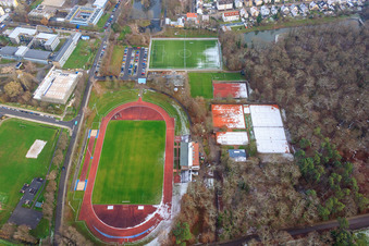 Photographie aérienne de Stade Bienwald avec un peu de neige à Kandel dans le département Rhénanie-Palatinat, Allemagne