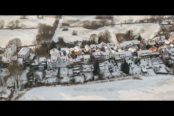 Vue aérienne de Ludwigstraße vue de l'est à Jockgrim dans le département Rhénanie-Palatinat, Allemagne