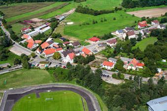 Vue d'oiseau de Quartier Neulauterburg in Berg dans le département Rhénanie-Palatinat, Allemagne