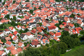 Photographie aérienne de Rue du Rhin à Neuburg am Rhein dans le département Rhénanie-Palatinat, Allemagne