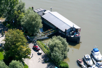Vue aérienne de Restaurant Lautermuschel à Neuburg am Rhein dans le département Rhénanie-Palatinat, Allemagne