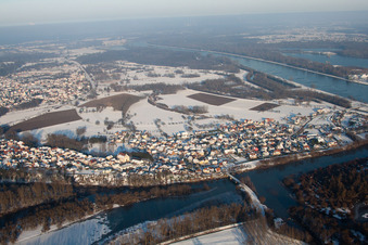 Vue oblique de Estuaire de la Sauer à Munchhausen dans le département Bas Rhin, France