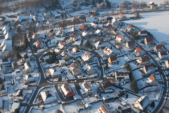 Photographie aérienne de En hiver quand il y a de la neige à Neewiller-près-Lauterbourg dans le département Bas Rhin, France