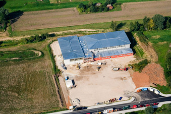 Vue aérienne de Nouvelle salle polyvalente Bienwaldhalle Kandel à Kandel dans le département Rhénanie-Palatinat, Allemagne