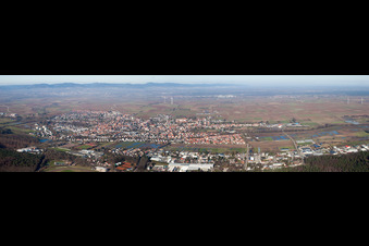 Vue aérienne de Panorama à Herxheim bei Landau dans le département Rhénanie-Palatinat, Allemagne