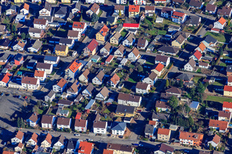 Vue aérienne de Mozartstr à Lingenfeld dans le département Rhénanie-Palatinat, Allemagne