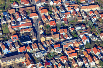 Vue aérienne de Administration municipale Lingenfeld à Lingenfeld dans le département Rhénanie-Palatinat, Allemagne