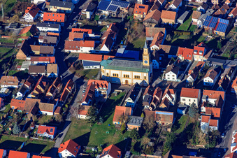 Saint Martin à Lingenfeld dans le département Rhénanie-Palatinat, Allemagne hors des airs