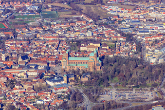 Vue aérienne de Cathédrale à Speyer du sud à Speyer dans le département Rhénanie-Palatinat, Allemagne