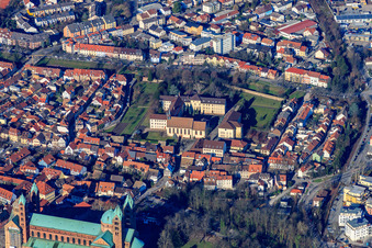 Vue aérienne de Monastère de Sainte-Madeleine (Speyer) à Speyer dans le département Rhénanie-Palatinat, Allemagne