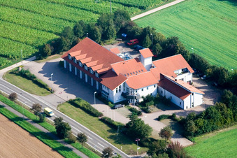 Vue aérienne de Maison d'équipement des pompiers volontaires Kandel à Kandel dans le département Rhénanie-Palatinat, Allemagne