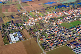 Vue aérienne de Confiserie biologique Löwenzahn à Gommersheim dans le département Rhénanie-Palatinat, Allemagne