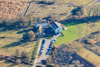 Vue aérienne de Zeiskamer Mühle Hôtel Restaurant Küspert Ernst à Zeiskam dans le département Rhénanie-Palatinat, Allemagne