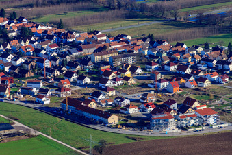 Sur la haute piste à Kandel dans le département Rhénanie-Palatinat, Allemagne vue d'en haut