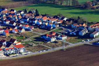 Sur la haute piste à Kandel dans le département Rhénanie-Palatinat, Allemagne depuis l'avion