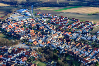 Vue oblique de Vue du village depuis le nord-ouest à Kuhardt dans le département Rhénanie-Palatinat, Allemagne