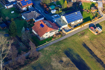 Rue Albert-Detzel à Herxheim bei Landau dans le département Rhénanie-Palatinat, Allemagne hors des airs