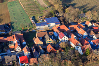 Domaine viticole Nagel à Vollmersweiler dans le département Rhénanie-Palatinat, Allemagne vue d'en haut