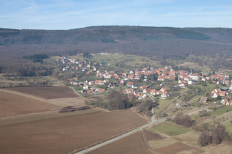 Lampertsloch dans le département Bas Rhin, France depuis l'avion