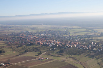 Vue aérienne de Surbourg dans le département Bas Rhin, France