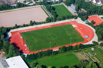 Vue aérienne de Complexe sportif central de Herxheim à Herxheim bei Landau dans le département Rhénanie-Palatinat, Allemagne