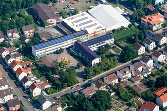 Vue aérienne de École primaire de Herxheim à Herxheim bei Landau dans le département Rhénanie-Palatinat, Allemagne