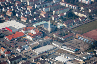 Vue aérienne de Centre paroissial catholique Christ-Roi à Landau in der Pfalz dans le département Rhénanie-Palatinat, Allemagne
