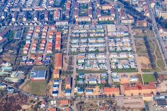 Vue aérienne de Quartier Vauban, Charles-de-Gaulle-Strasse à Landau in der Pfalz dans le département Rhénanie-Palatinat, Allemagne