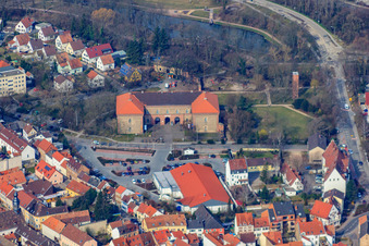 Vue aérienne de Ludwigstor et Bahnhofstr à Germersheim dans le département Rhénanie-Palatinat, Allemagne