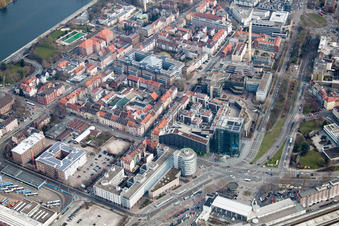 Vue aérienne de Académie des médias imprimés, Heidelberger Druck Turm à le quartier Weststadt in Heidelberg dans le département Bade-Wurtemberg, Allemagne