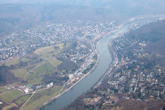 Vue aérienne de Quartier Ziegelhausen in Heidelberg dans le département Bade-Wurtemberg, Allemagne