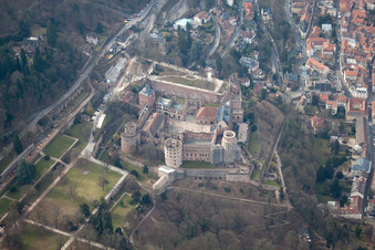 Vue aérienne de Château de Heidelberg à le quartier Kernaltstadt in Heidelberg dans le département Bade-Wurtemberg, Allemagne