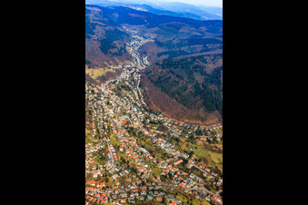 Vue aérienne de Vue du sud sur le Steinbachtal à le quartier Ziegelhausen in Heidelberg dans le département Bade-Wurtemberg, Allemagne
