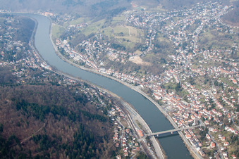 Quartier Ziegelhausen in Heidelberg dans le département Bade-Wurtemberg, Allemagne depuis l'avion