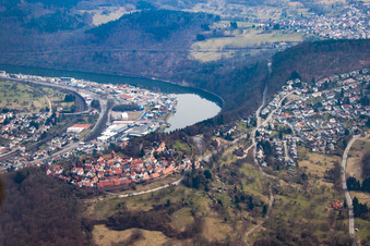 Vue aérienne de De l'ouest à le quartier Dilsberg in Neckargemünd dans le département Bade-Wurtemberg, Allemagne