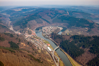 Vue aérienne de Dans la boucle du Neckar à le quartier Ersheim in Hirschhorn dans le département Hesse, Allemagne