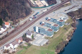 Vue aérienne de Bâtiment administratif de GELITA AG à Eberbach dans le département Bade-Wurtemberg, Allemagne